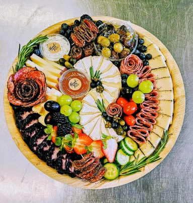 Medium 14" Charcuterie Board