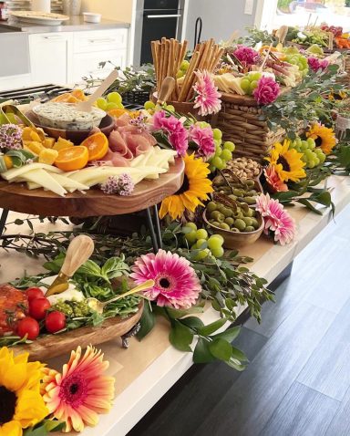 8 Ft Grazing Table
